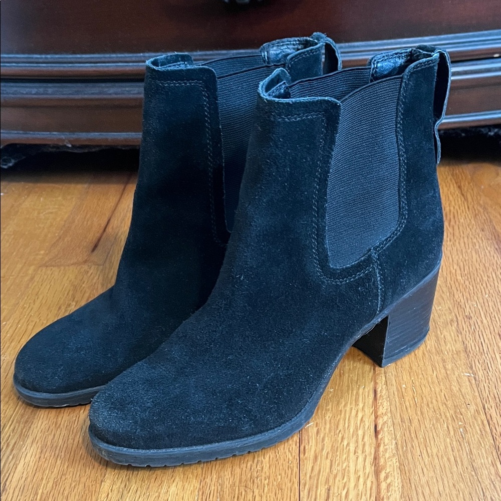 Sam Edelman Black Suede Chelsea Booties